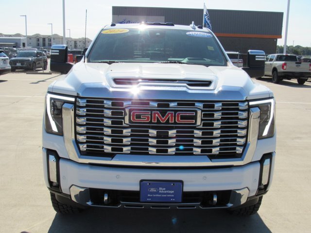 Used 2024 GMC Sierra 2500 Denali w/ Denali Reserve Package AWD/4WD image 12