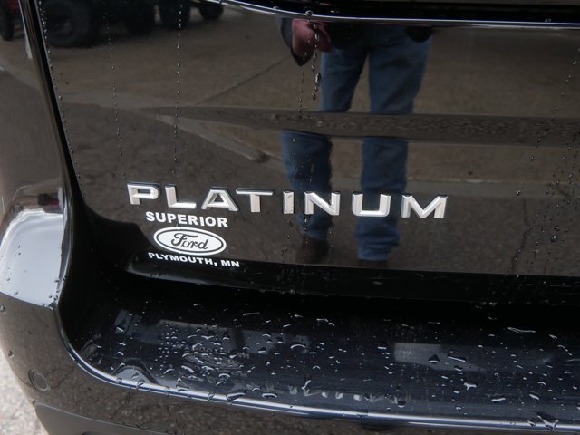 Certified 2025 Ford Expedition Max Platinum w/ Driver's Package AWD/4WD image 11