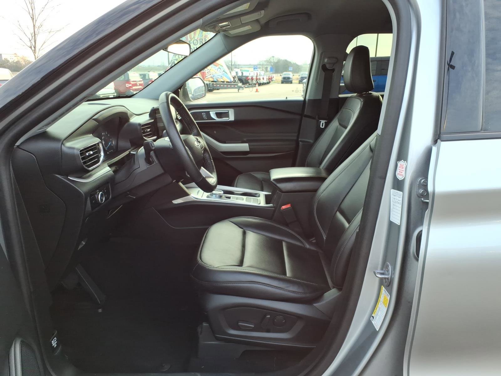 Certified 2024 Ford Explorer XLT w/ Equipment Group 202A image 11