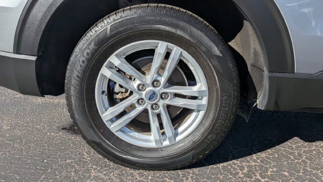 Certified 2024 Ford Explorer XLT AWD/4WD image 9