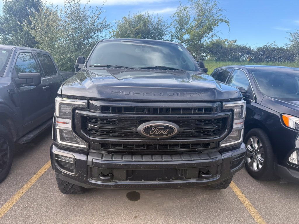Certified 2022 Ford F250 Lariat w/ Tremor Off-Road Package AWD/4WD image 2