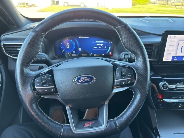 Certified 2022 Ford Explorer ST w/ Equipment Group 401A AWD/4WD image 31