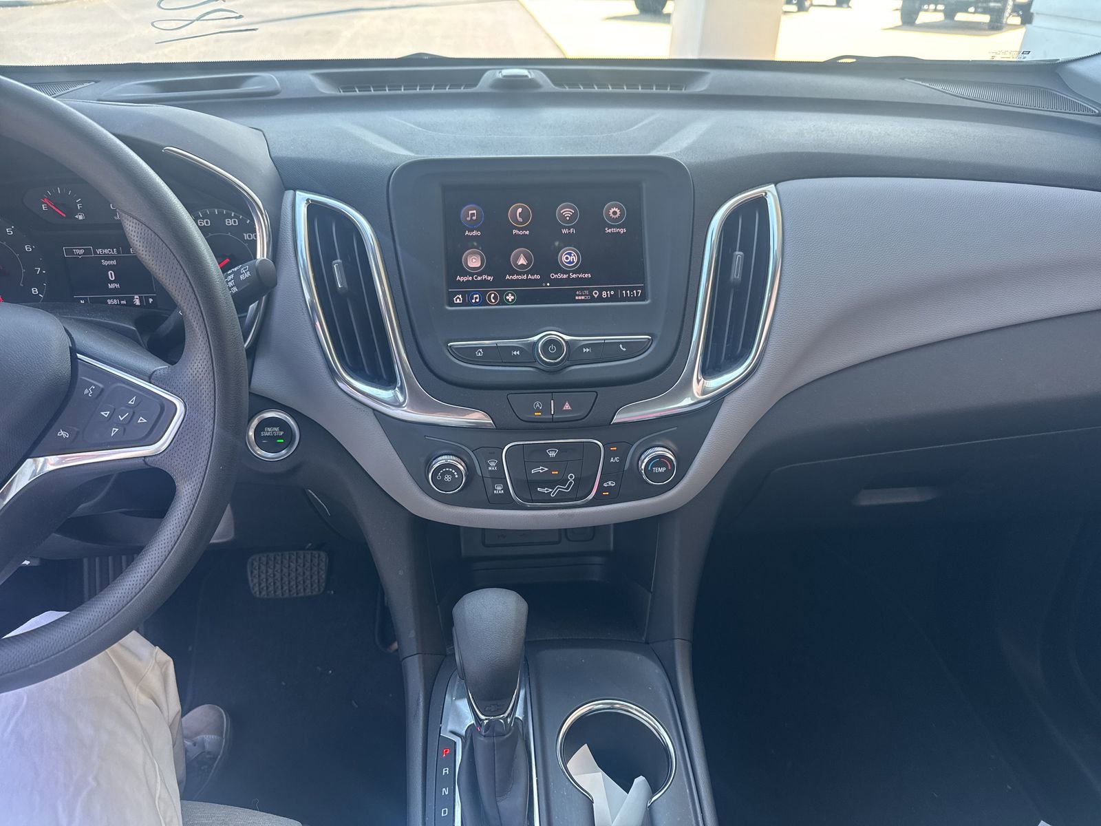 Used 2024 Chevrolet Equinox LS image 37