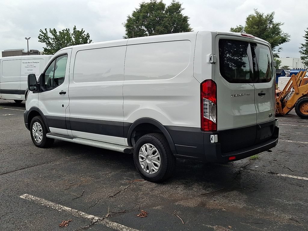 Certified 2025 Ford Transit 250 Low Roof w/ Exterior Upgrade Package RWD image 7