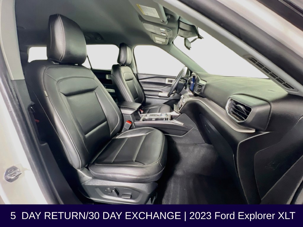 Certified 2023 Ford Explorer XLT w/ Equipment Group 202A AWD/4WD image 33