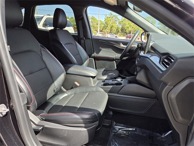 Certified 2024 Ford Escape ST-Line w/ Tech Pack #1 image 18