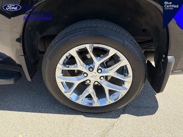 Used 2020 Chevrolet Silverado 1500 High Country w/ Technology Package AWD/4WD image 9