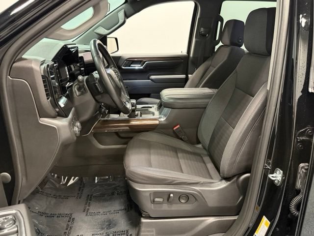 Used 2023 Chevrolet Silverado 1500 LT Trail Boss w/ Protection Package AWD/4WD image 15