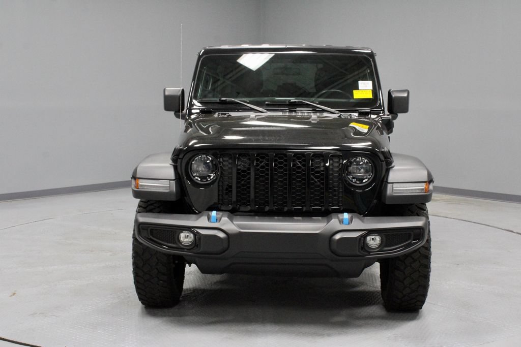 Used 2023 Jeep Wrangler Unlimited w/ Cold Weather Group AWD/4WD image 6