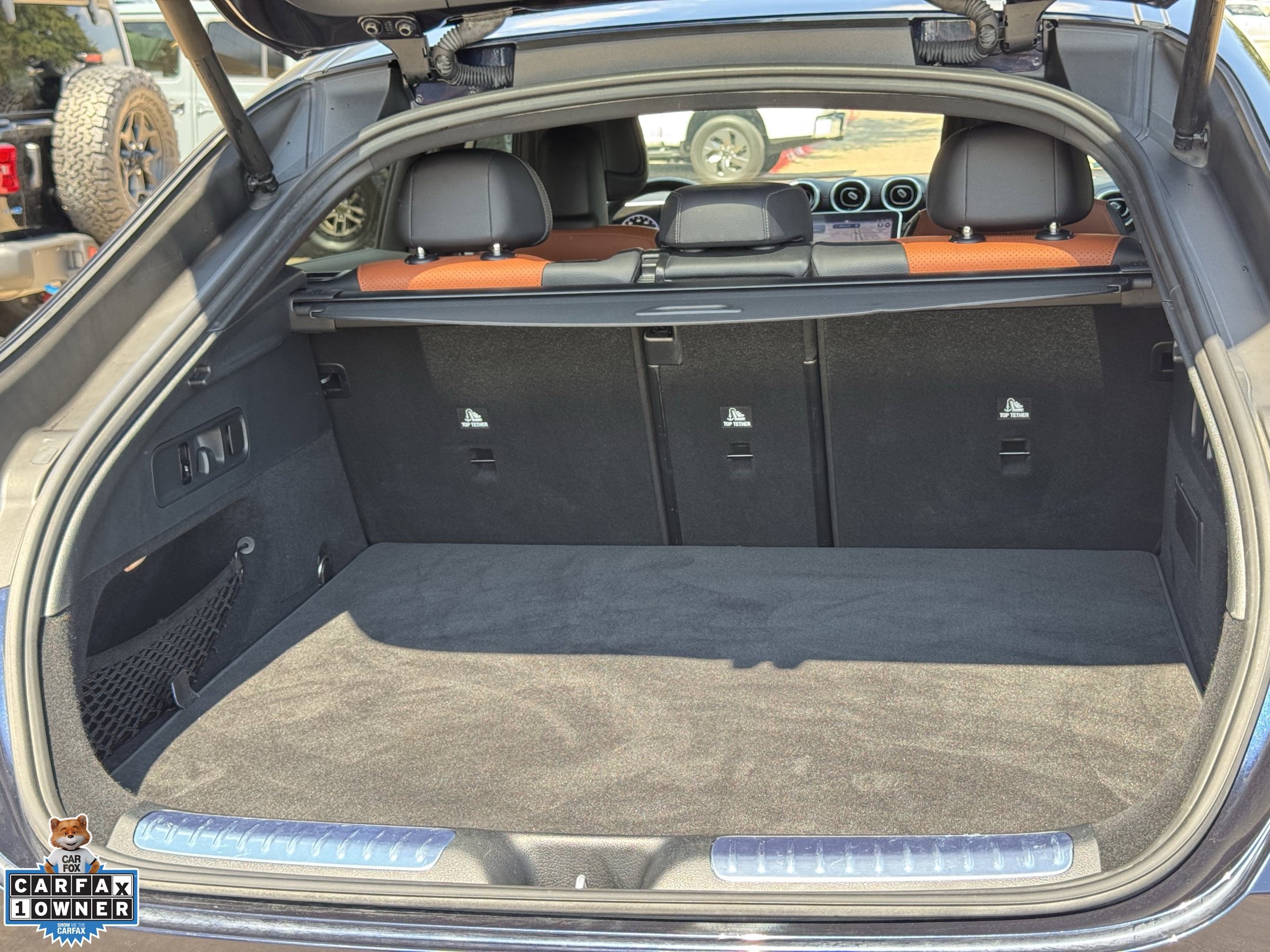 Used 2024 Mercedes-Benz GLC 300 4MATIC image 33