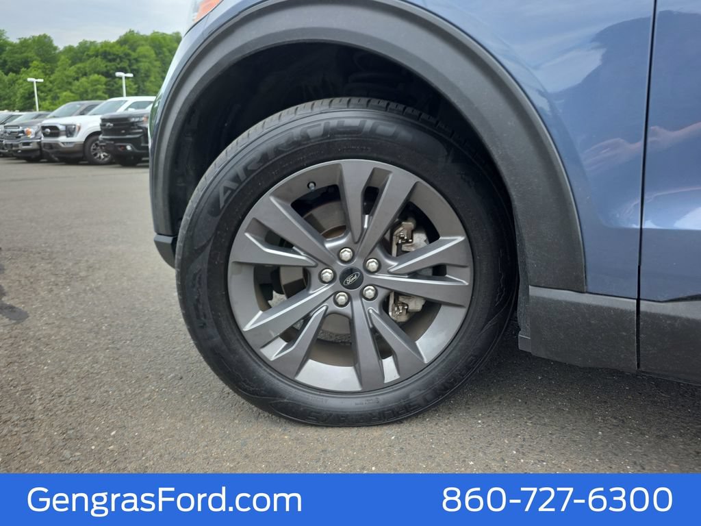 Certified 2021 Ford Explorer XLT w/ Equipment Group 202A AWD/4WD image 13
