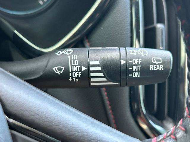 Used 2022 Chevrolet Equinox RS w/ RS Leather Package FWD image 30