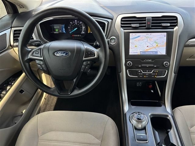 Certified 2020 Ford Fusion SE FWD image 20