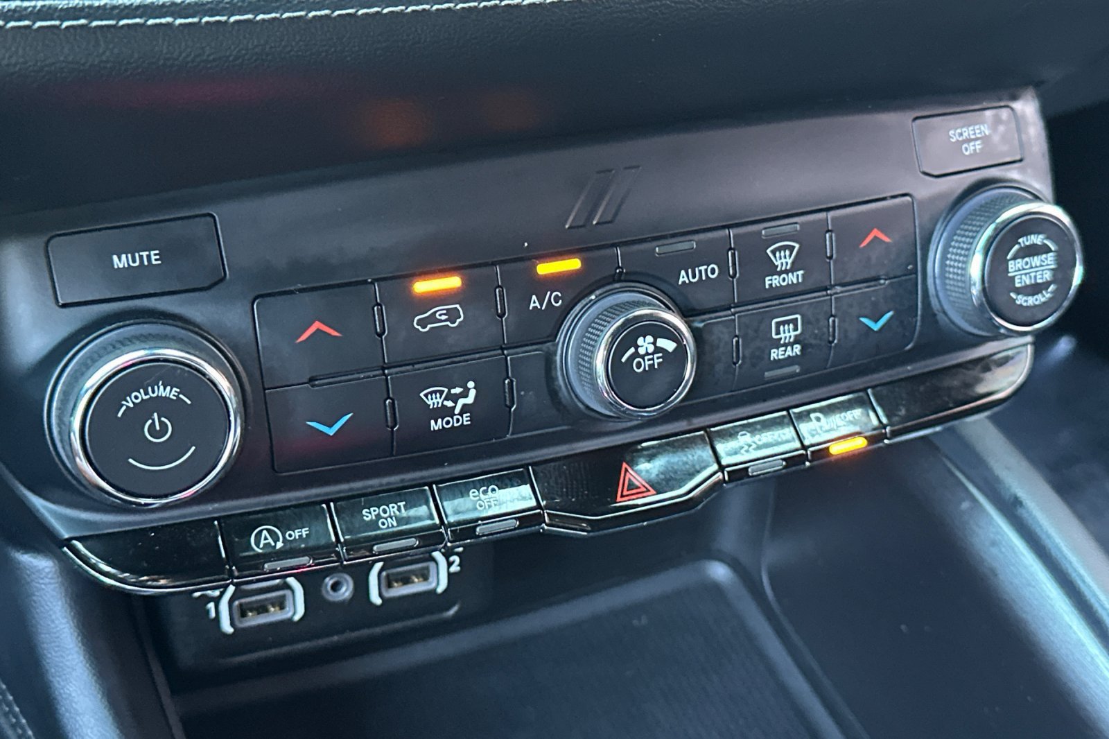 Used 2023 Dodge Durango SXT Launch Edition RWD image 32