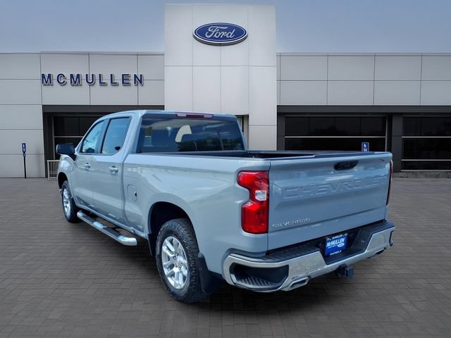 Used 2024 Chevrolet Silverado 1500 LT w/ Z71 Off-Road Package AWD/4WD image 7