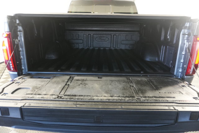 Certified 2025 Ford F150 Raptor w/ Equipment Group 803A Raptor R AWD/4WD image 9