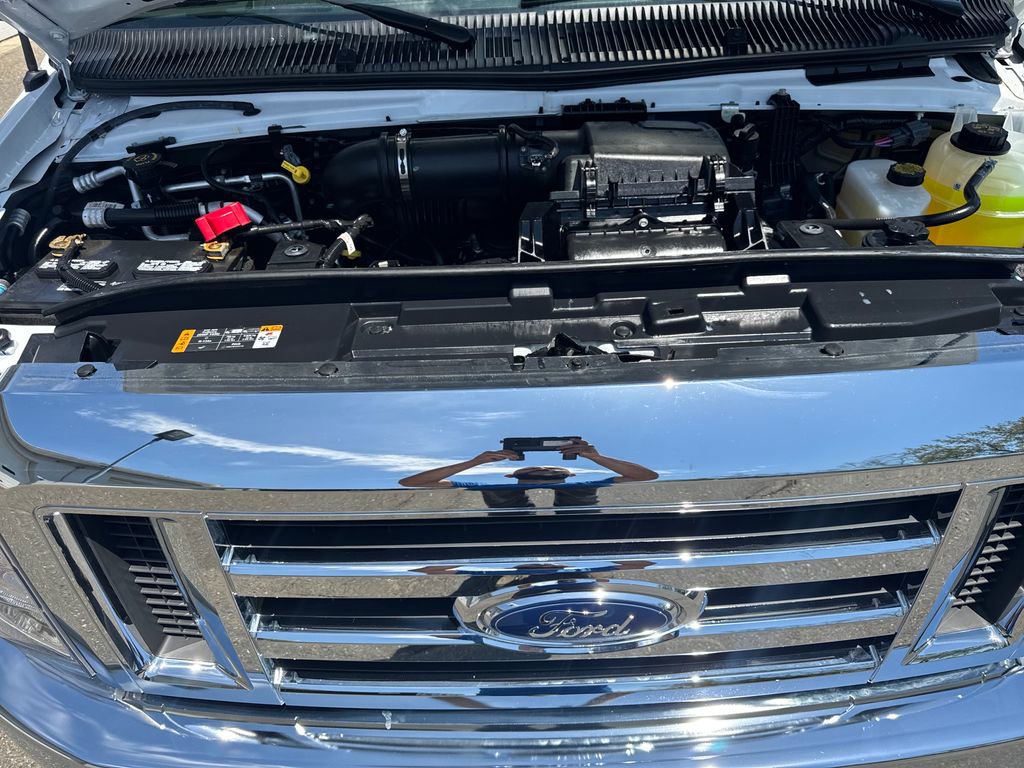 Certified 2025 Ford E-450 and Econoline 450 Super Duty w/ Power Equipment Group RWD image 23