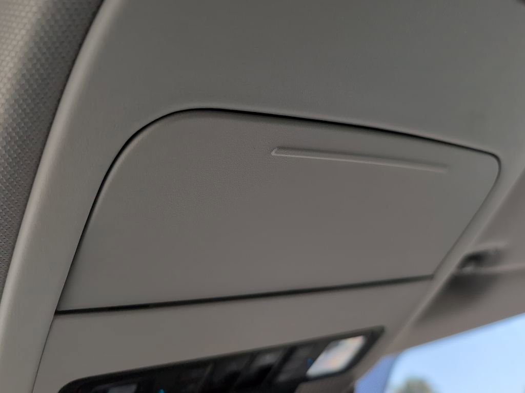 Certified 2025 Ford Expedition Active image 24