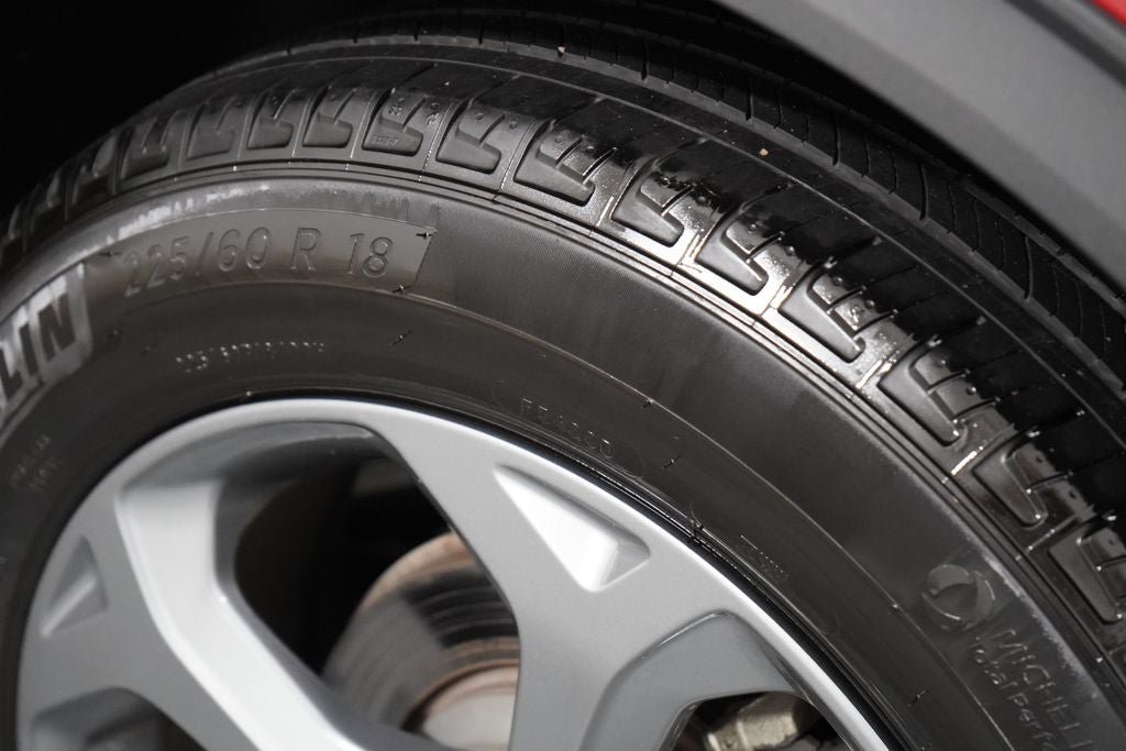 Certified 2025 Ford Escape ST-Line FWD image 34