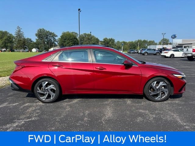 Used 2024 Hyundai Elantra Limited FWD image 9