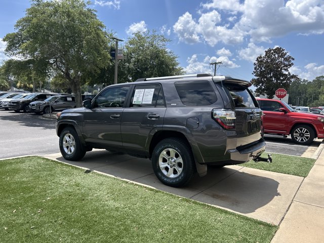 Used 2021 Toyota 4Runner SR5 Premium w/ Moonroof Package RWD image 8