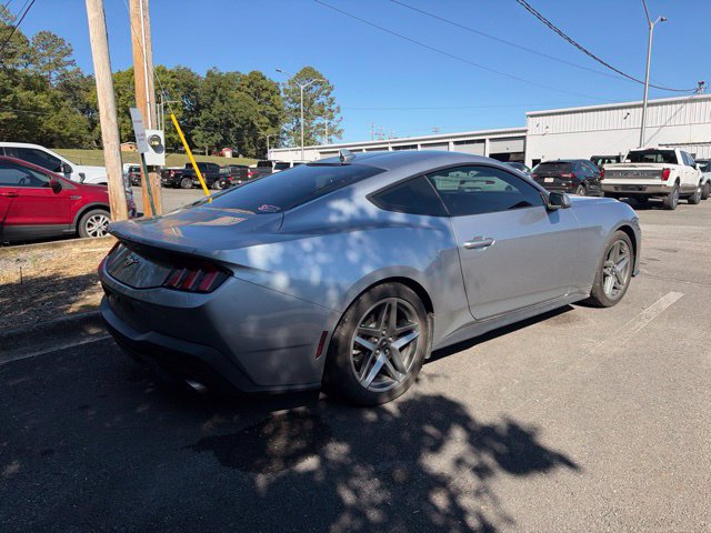 Certified 2025 Ford Mustang Coupe RWD image 5