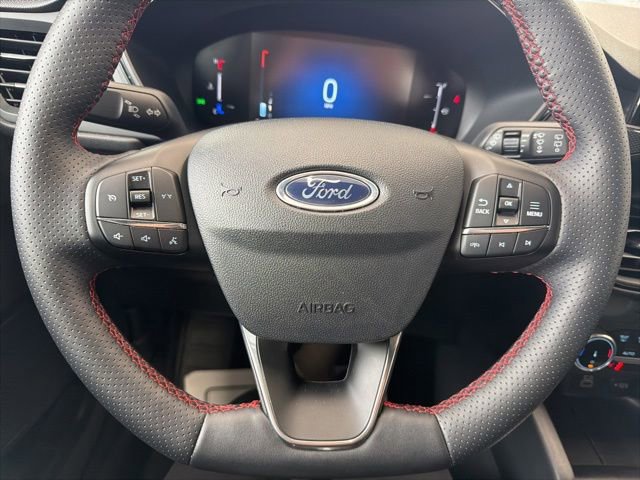 Certified 2025 Ford Escape ST-Line Select AWD/4WD image 26