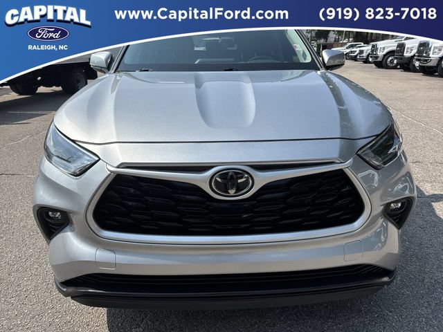 Used 2023 Toyota Highlander LE FWD image 10