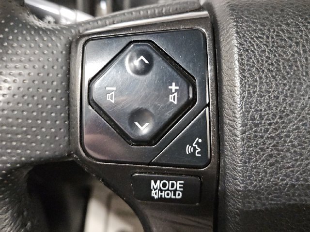 Used 2022 Toyota 4Runner TRD Off-Road Premium AWD/4WD image 32