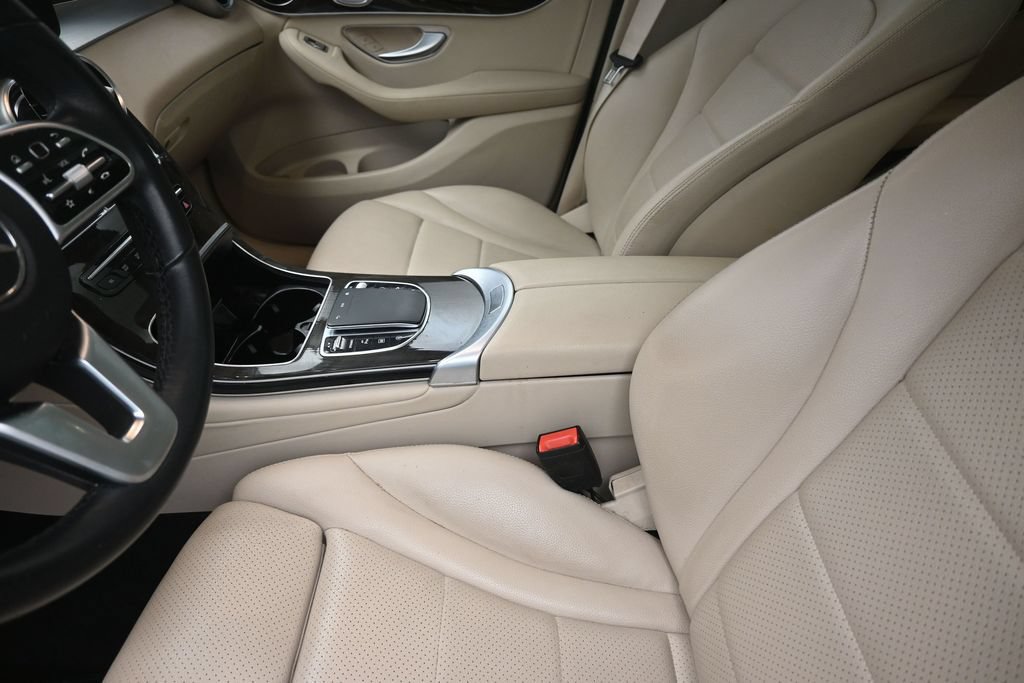 Used 2022 Mercedes-Benz GLC 300 image 21