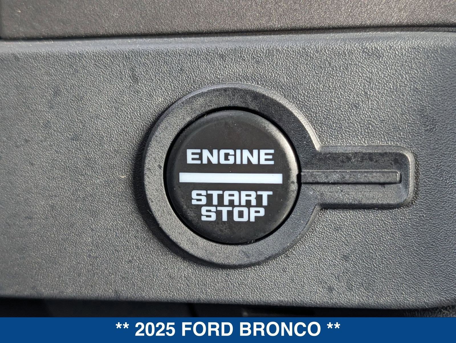Certified 2025 Ford Bronco Big Bend image 32