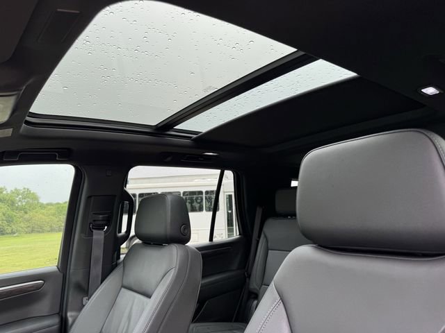 Used 2025 Chevrolet Tahoe Z71 w/ Comfort Package image 31