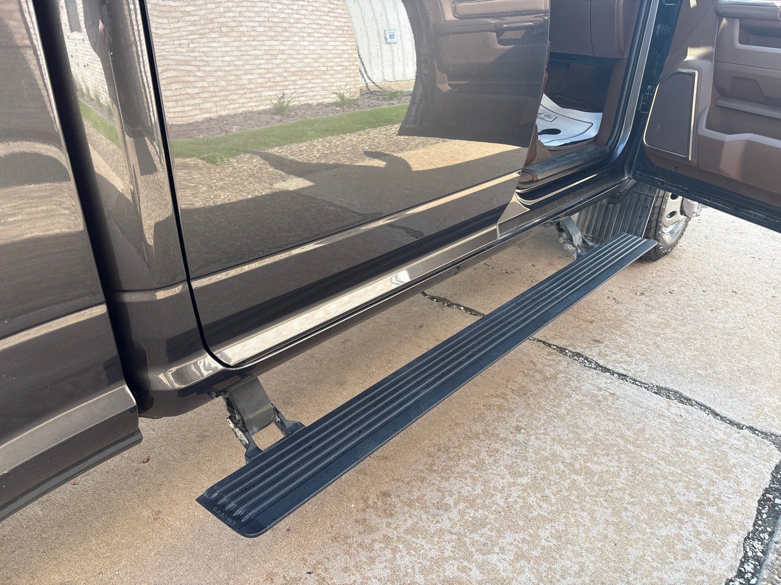Used 2024 RAM 3500 Limited AWD/4WD image 9