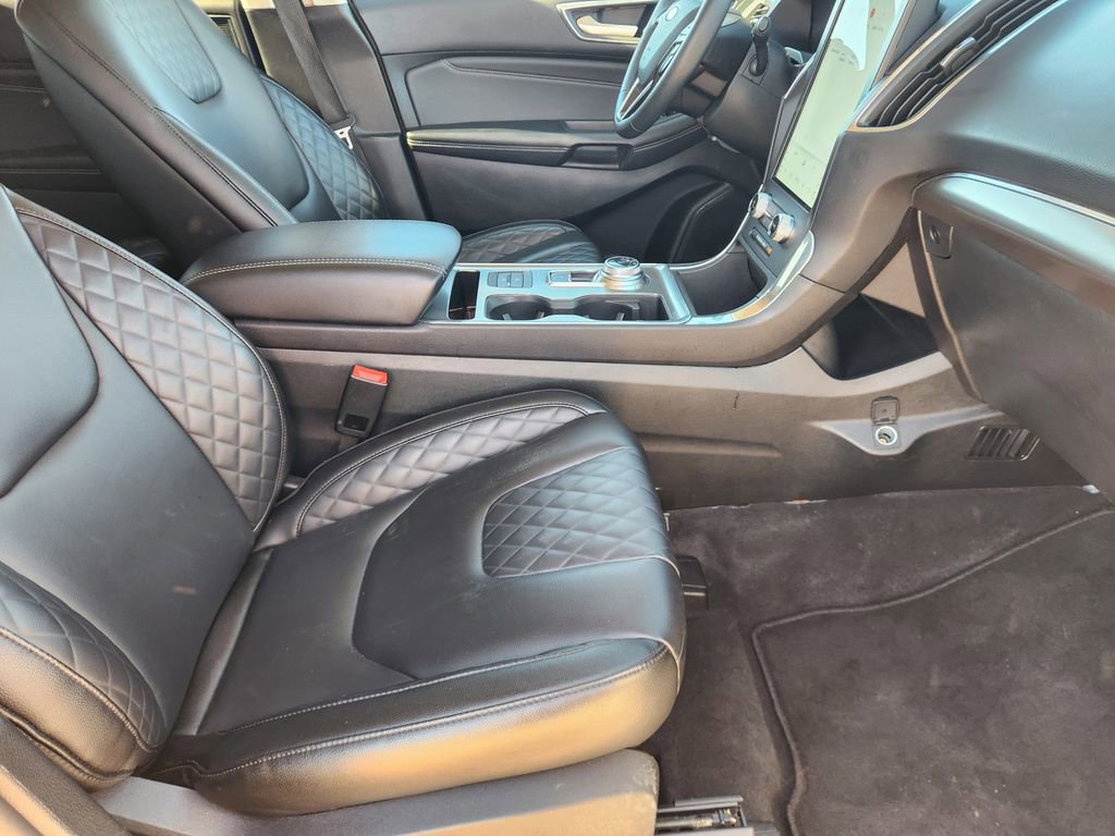 Certified 2024 Ford Edge Titanium image 13