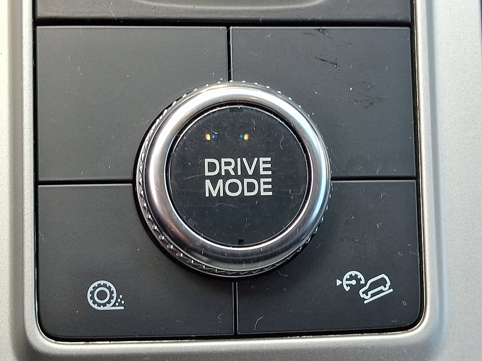 Certified 2022 Ford Explorer XLT image 24