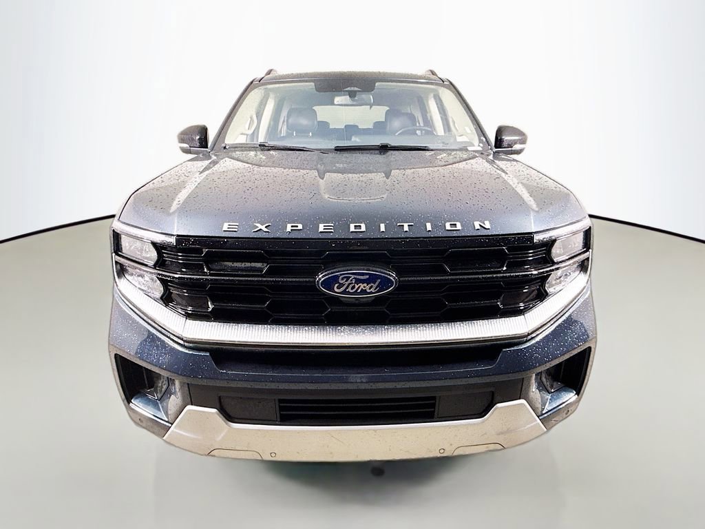 Certified 2025 Ford Expedition Platinum image 8