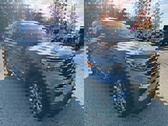 Certified 2023 Ford Explorer XLT w/ Equipment Group 202A image 7