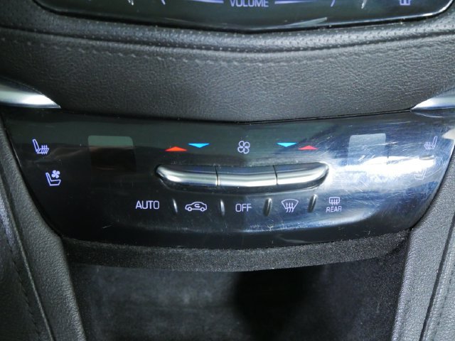 Used 2019 Cadillac XT5 Premium Luxury AWD/4WD image 30