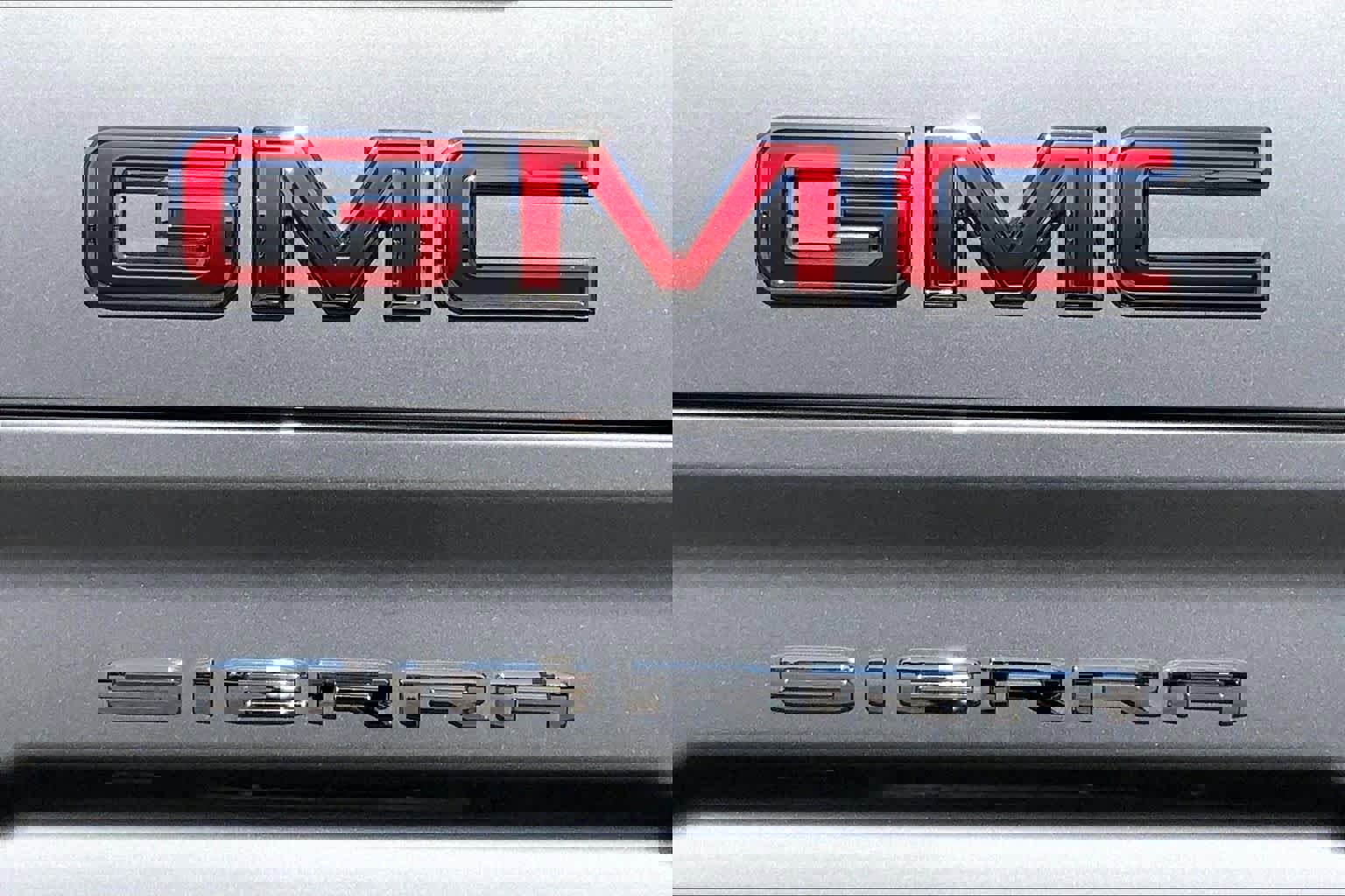 Used 2025 GMC Sierra 1500 AT4X image 31