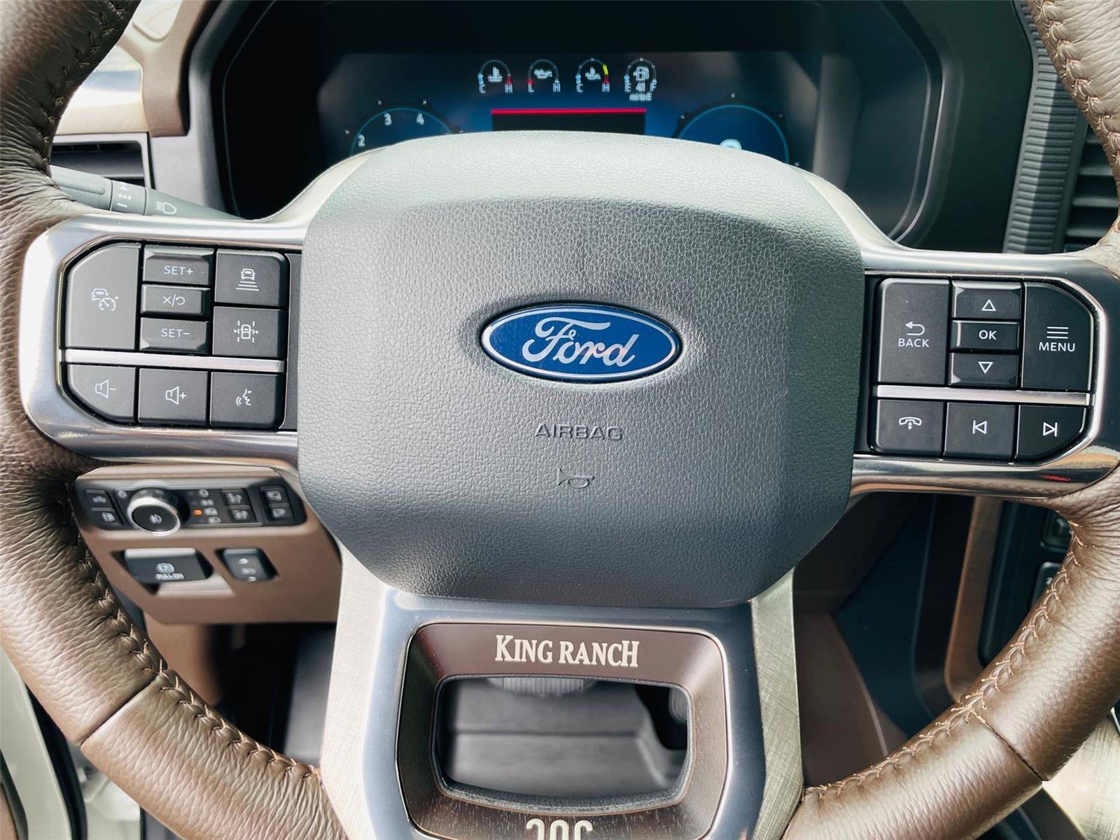 Certified 2025 Ford F150 King Ranch w/ FX4 Off-Road Package AWD/4WD image 11