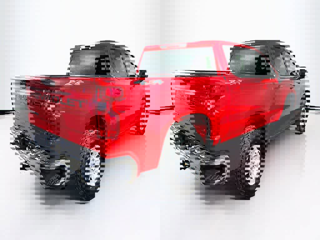 Used 2025 Chevrolet Silverado 1500 LT image 5