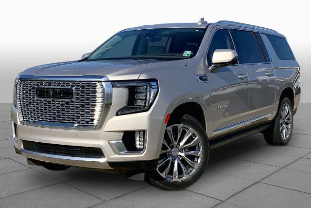 Used 2022 GMC Yukon XL Denali w/ Denali Premium Package