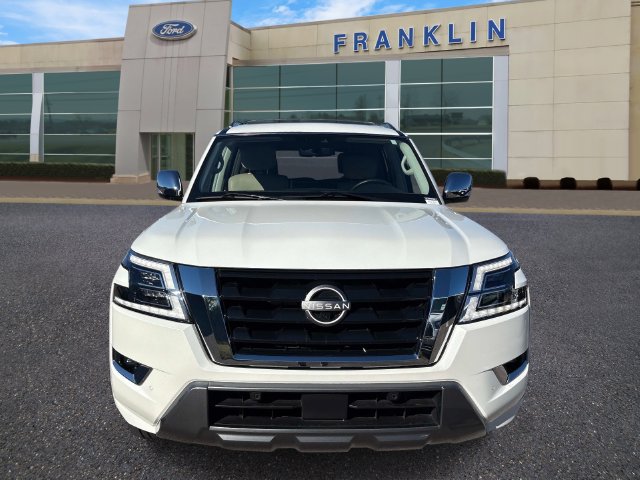 Used 2022 Nissan Armada Platinum w/ Captain's Chairs Package AWD/4WD image 2