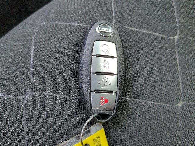 Used 2019 Nissan Kicks SR w/ Exterior Electronics Package FWD image 27