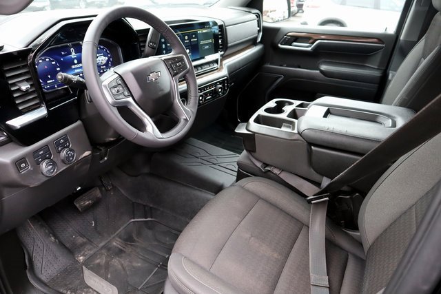 Used 2022 Chevrolet Silverado 1500 RST image 3