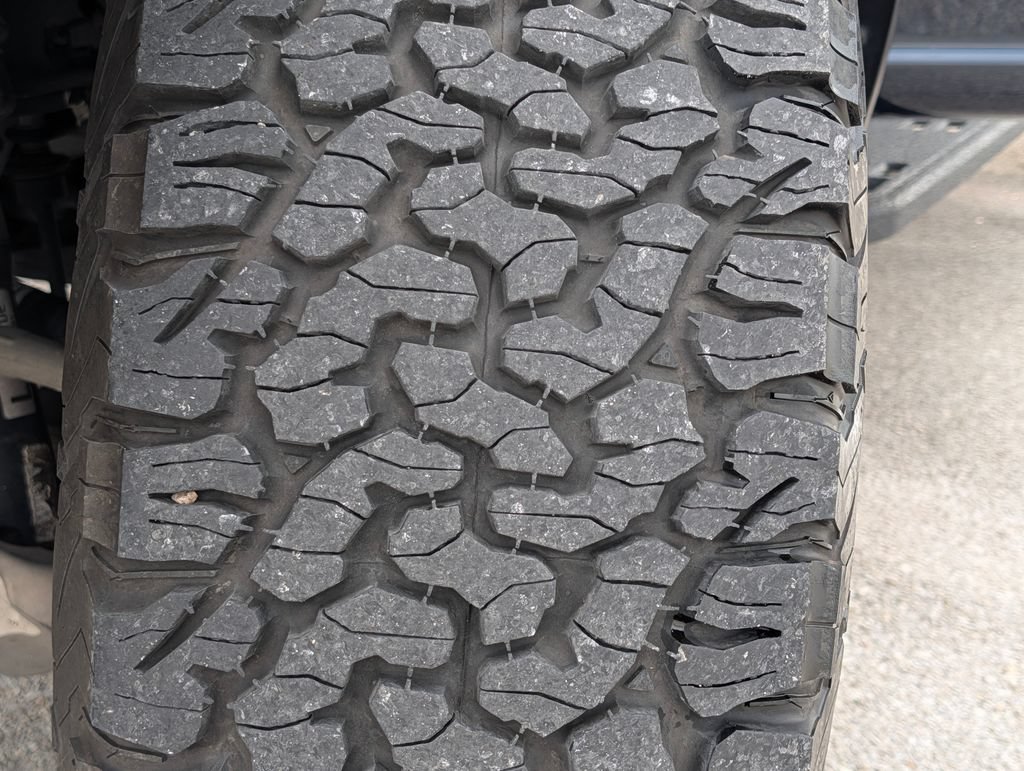 Certified 2023 Ford F150 Raptor w/ Equipment Group 802A Raptor R AWD/4WD image 27