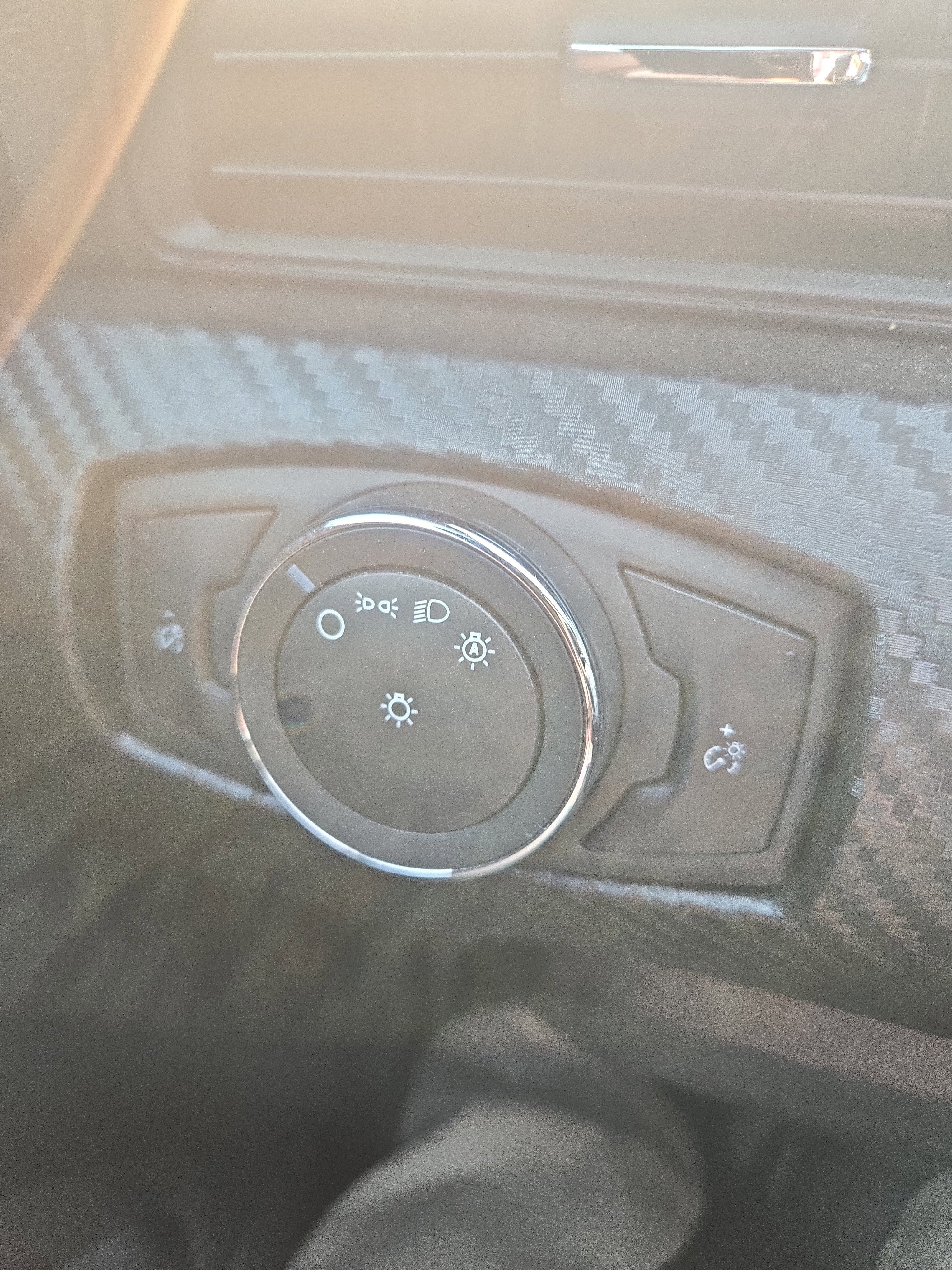 Certified 2021 Ford Mustang Convertible w/ Equipment Group 101A image 25