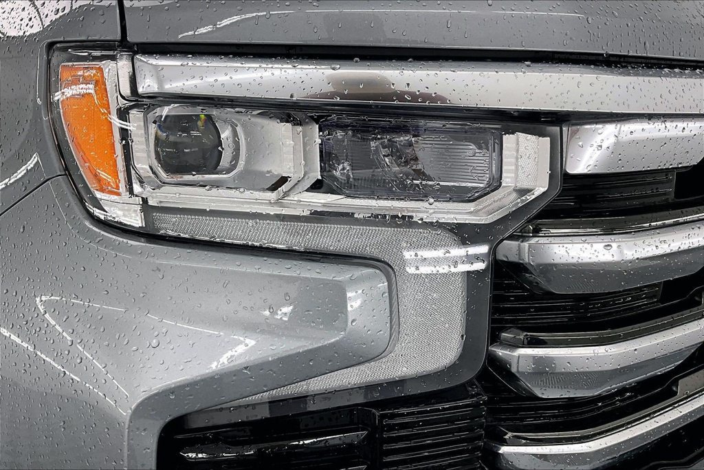Used 2025 Chevrolet Silverado 1500 High Country w/ Technology Package AWD/4WD image 30