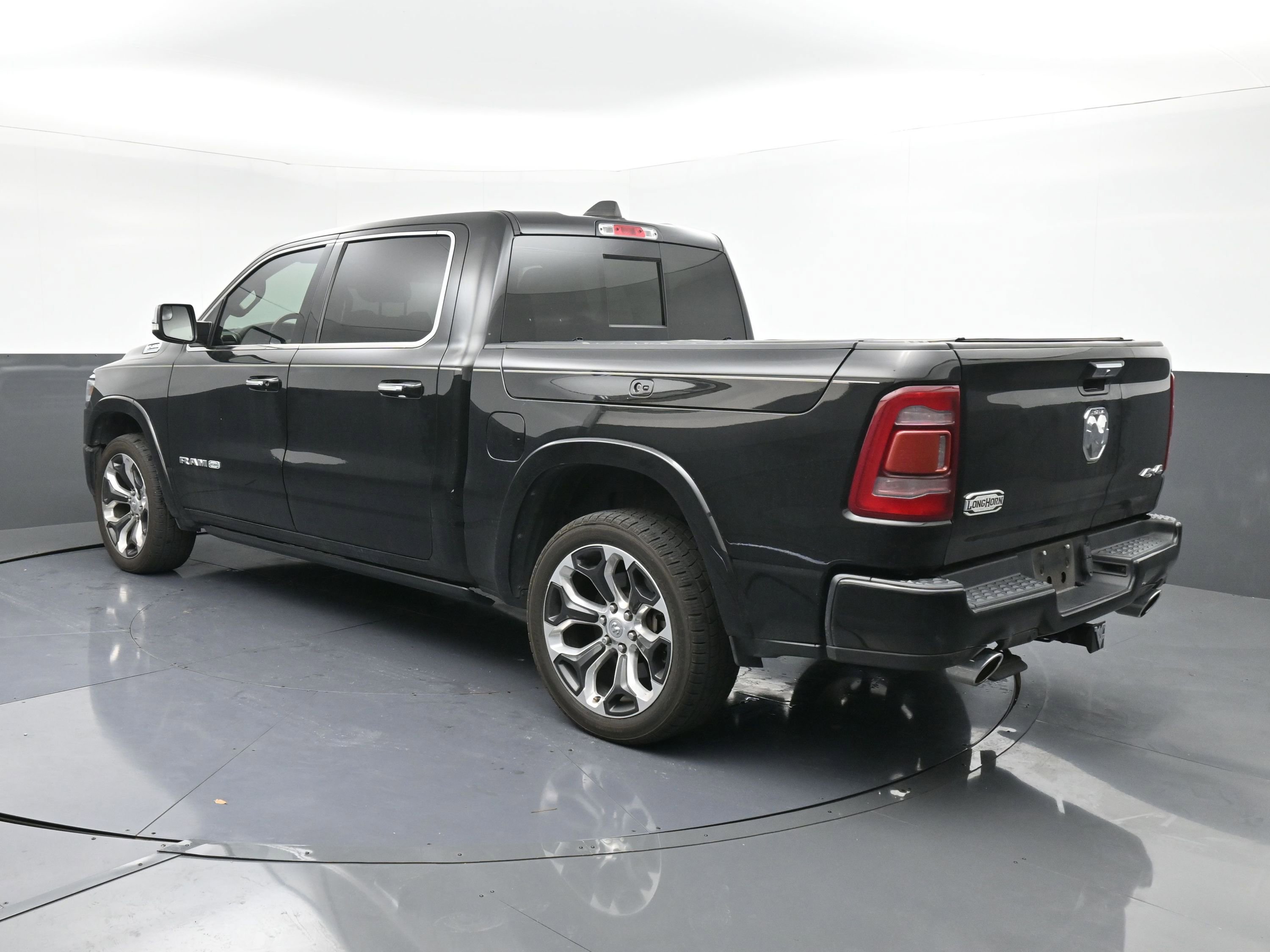 Used 2022 RAM 1500 Limited image 6