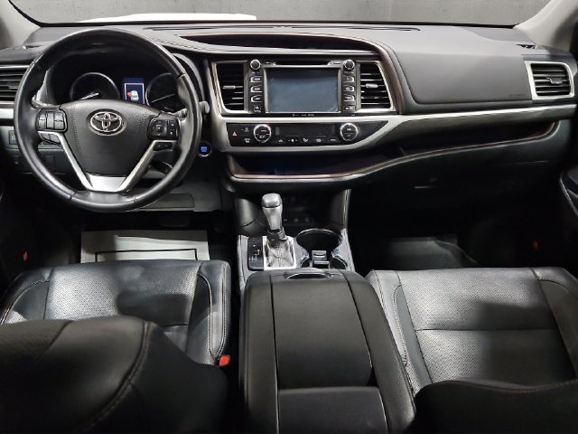 Used 2019 Toyota Highlander Limited AWD/4WD image 2